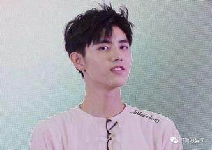 黑料吃瓜明星是谁,黑料缠身，这位明星的瓜究竟有多甜？